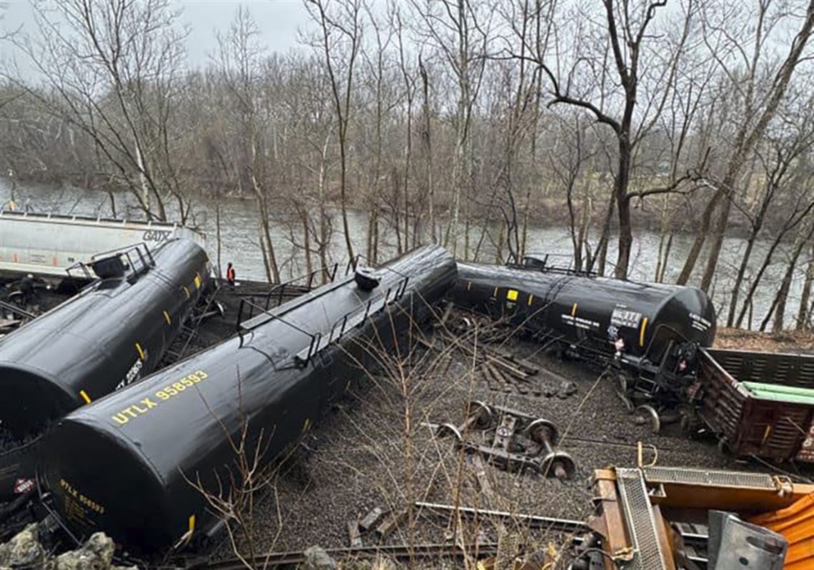 Cleanup, investigation continue after Norfolk Southern train derailment
