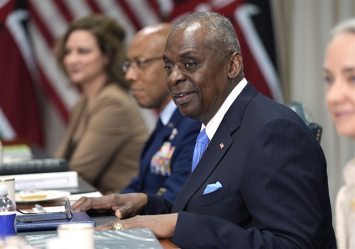 Defense Secretary Lloyd Austin resumes duty after undergoing medical ...