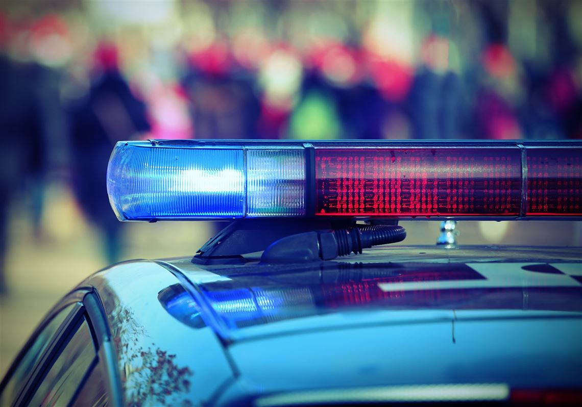 Police: Gunfire exchanged between vehicles in McKees Rocks, Stowe