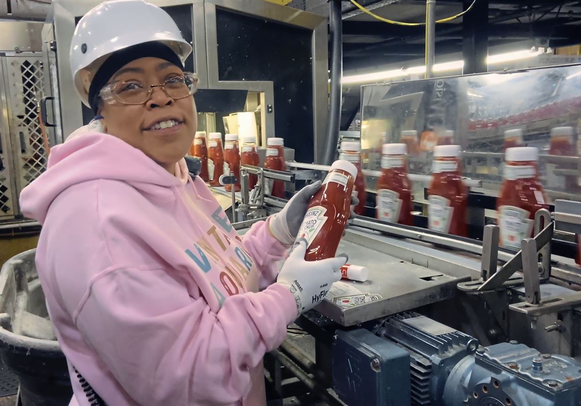 Turning the (smartphone) cameras over to the factory workers, Kraft Heinz cooks up a new ad | Pittsburgh Post-Gazette