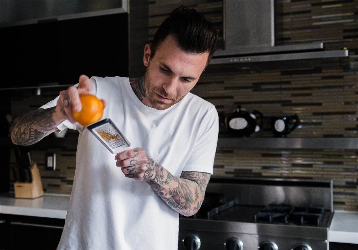 Hardcore chef trades drumsticks for knives as vegan cuisine specialist to  Hollywood stars | Pittsburgh Post-Gazette