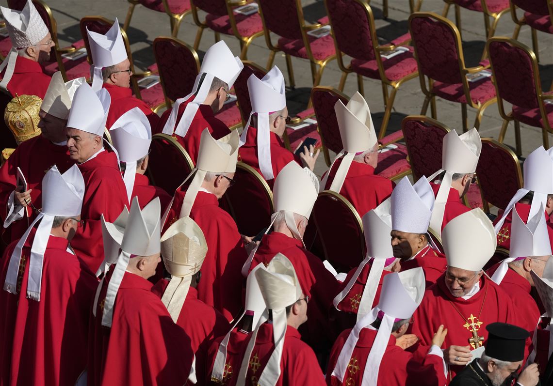 Pontiff Hat Red Pope Headpiece Pontiff Hat Red Pope Headpiece