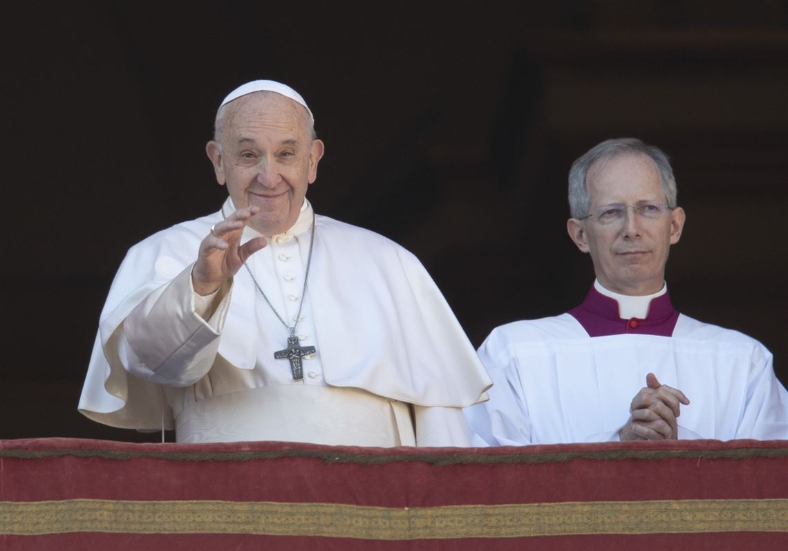 Pope offers hope against darkness in Christmas Day message | Pittsburgh ...