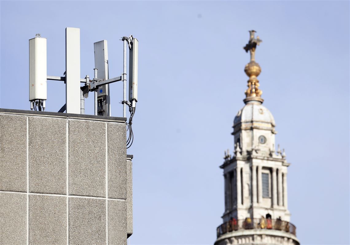Conspiracy Theorists Burn 5g Towers Claiming Link To Virus