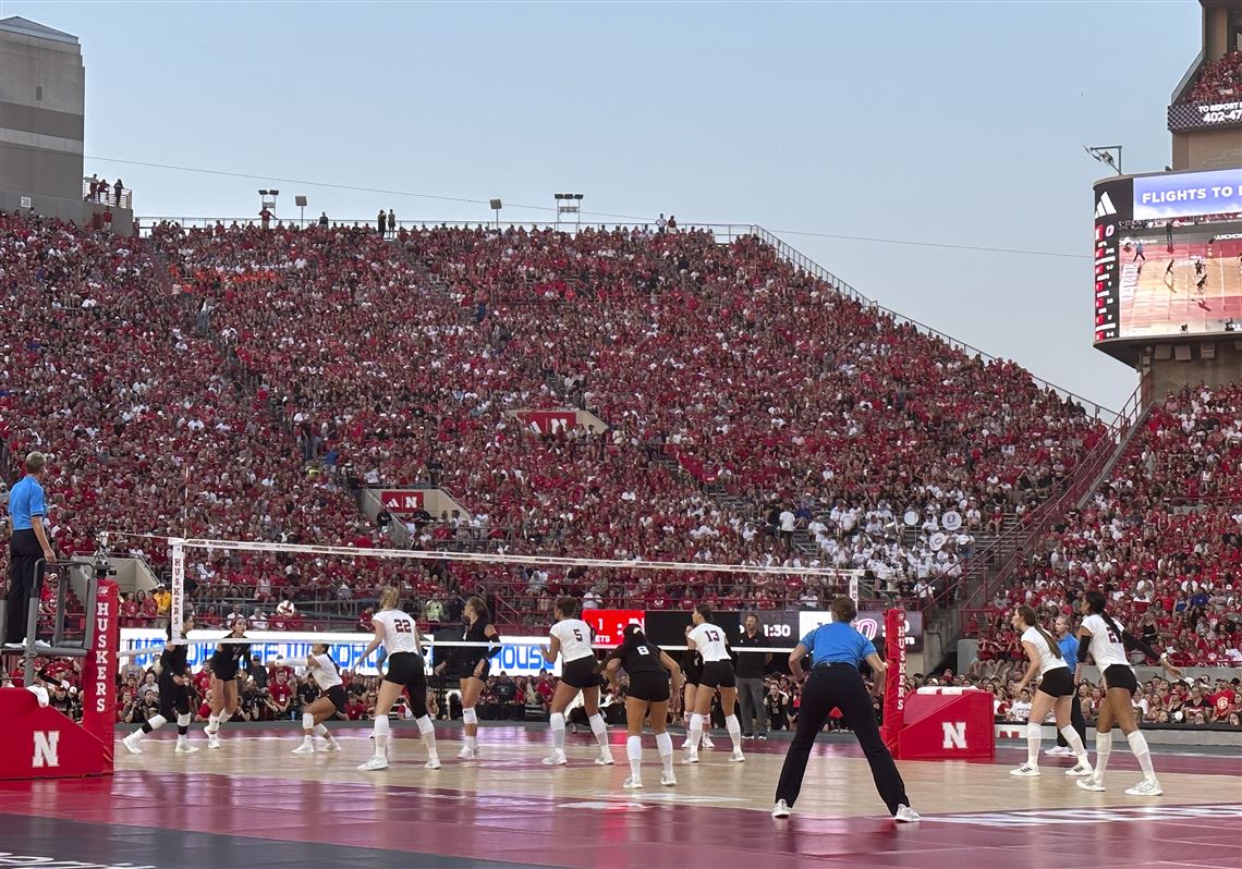 Canada knocks off France; Basketball World Cup attendance record set on Day  1