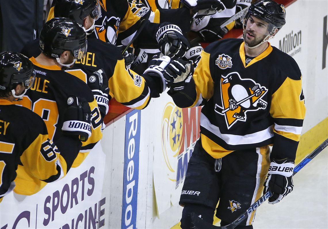 Justin Schultz 'a Big Part' Of The Penguins | Pittsburgh Post-Gazette