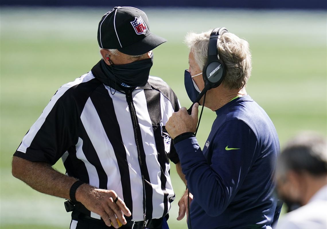 Rams' Aaron Donald threw penalty flag back at referee in Seahawks game