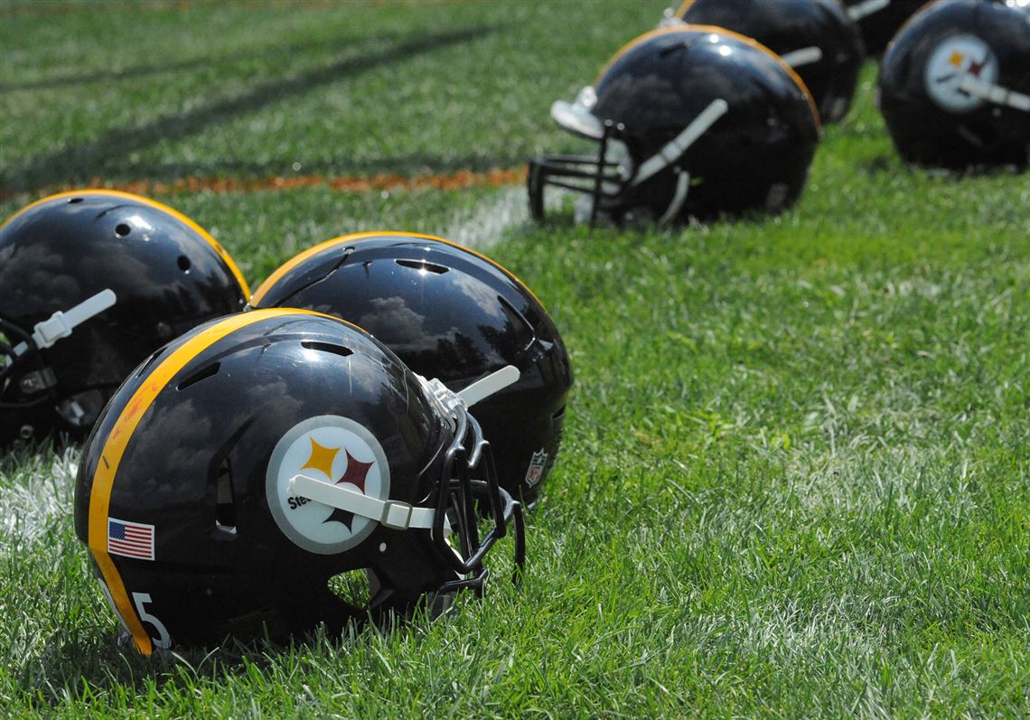 Steelers Running Back Punished For Illegal Use Of His Helmet - The Spun:  What's Trending In The Sports World Today