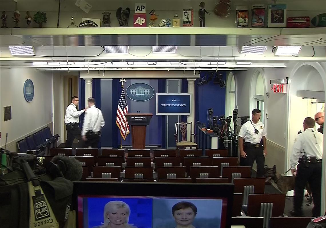 Roblox Player Fakes Their Way Into White House Press Briefings