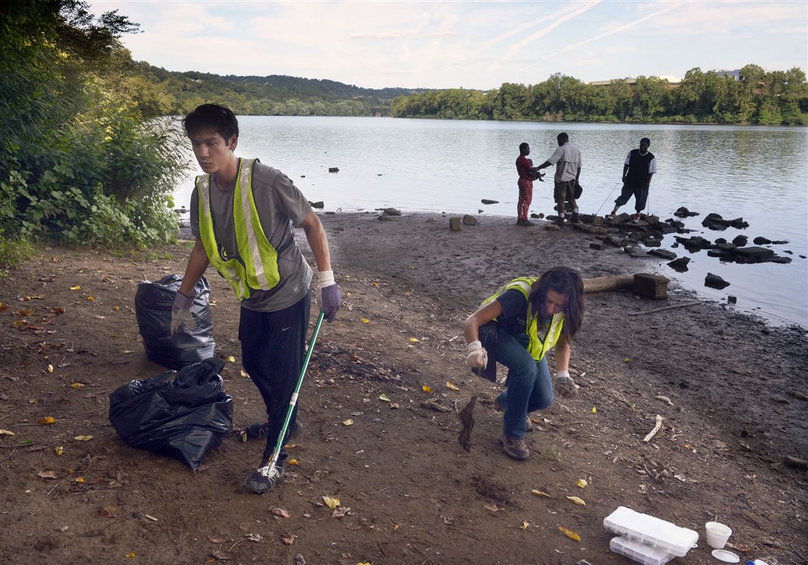 What A Haul It S A Shame Allegheny Cleanways Finds So Much Trash Pittsburgh Post Gazette