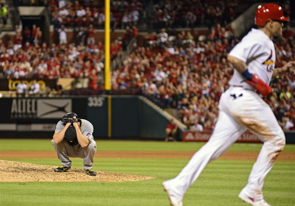 Yadier Molina is fourth All-Time in hits by Cardinals - A Hunt and