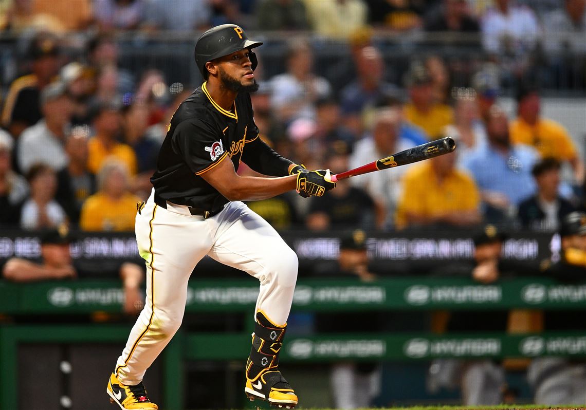 Pirates’ Bryan De La Cruz breaks out with 2 doubles, 3 RBIs in win over ...