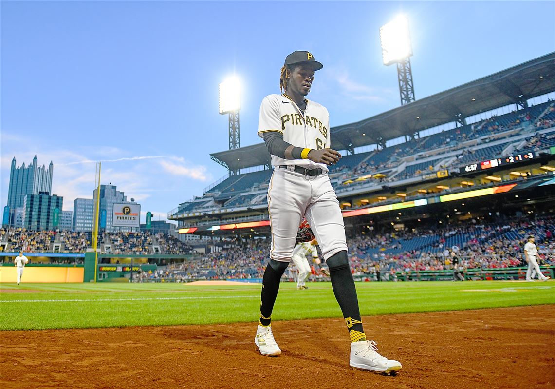 Pirates surge to exciting victory over Reds, as Oneil Cruz makes