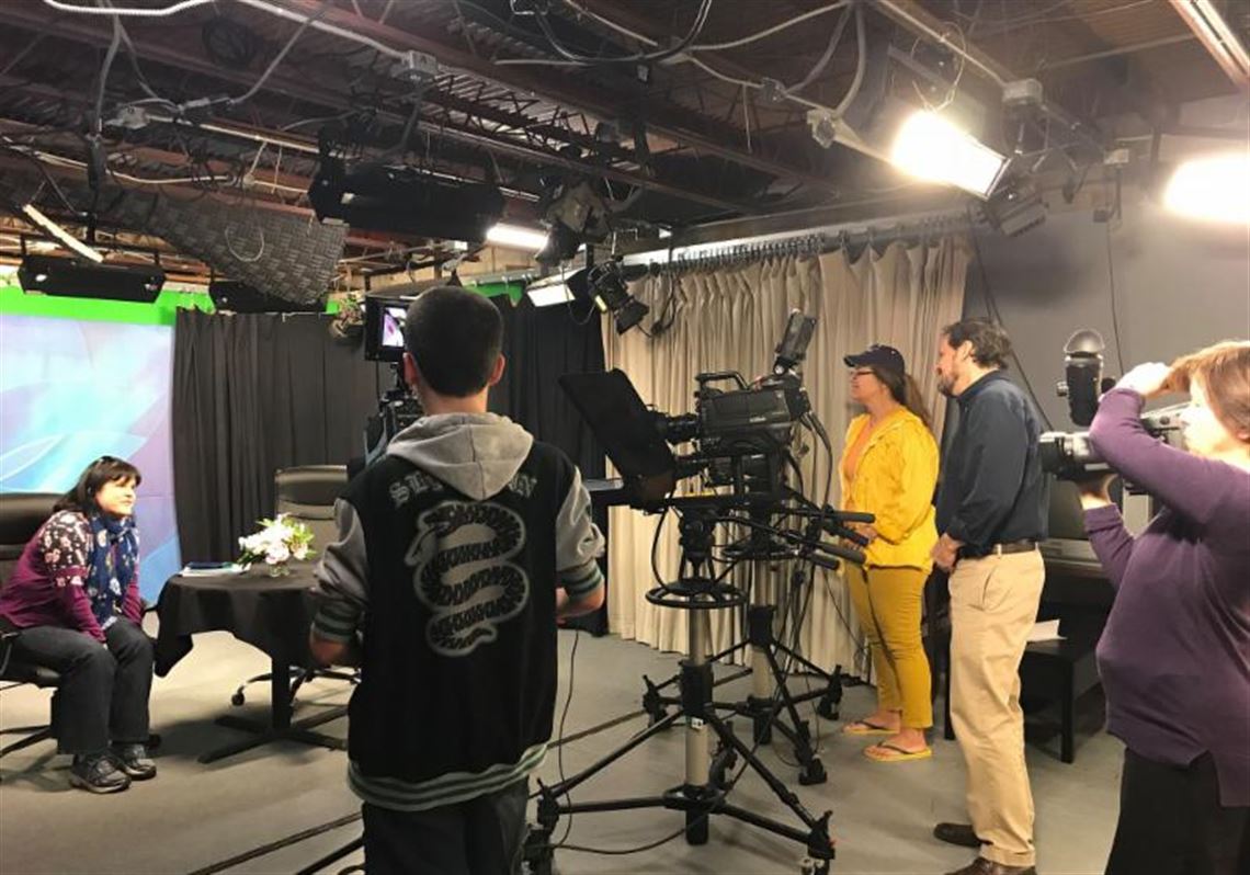 Volunteers help keep Moon Community Access TV station humming