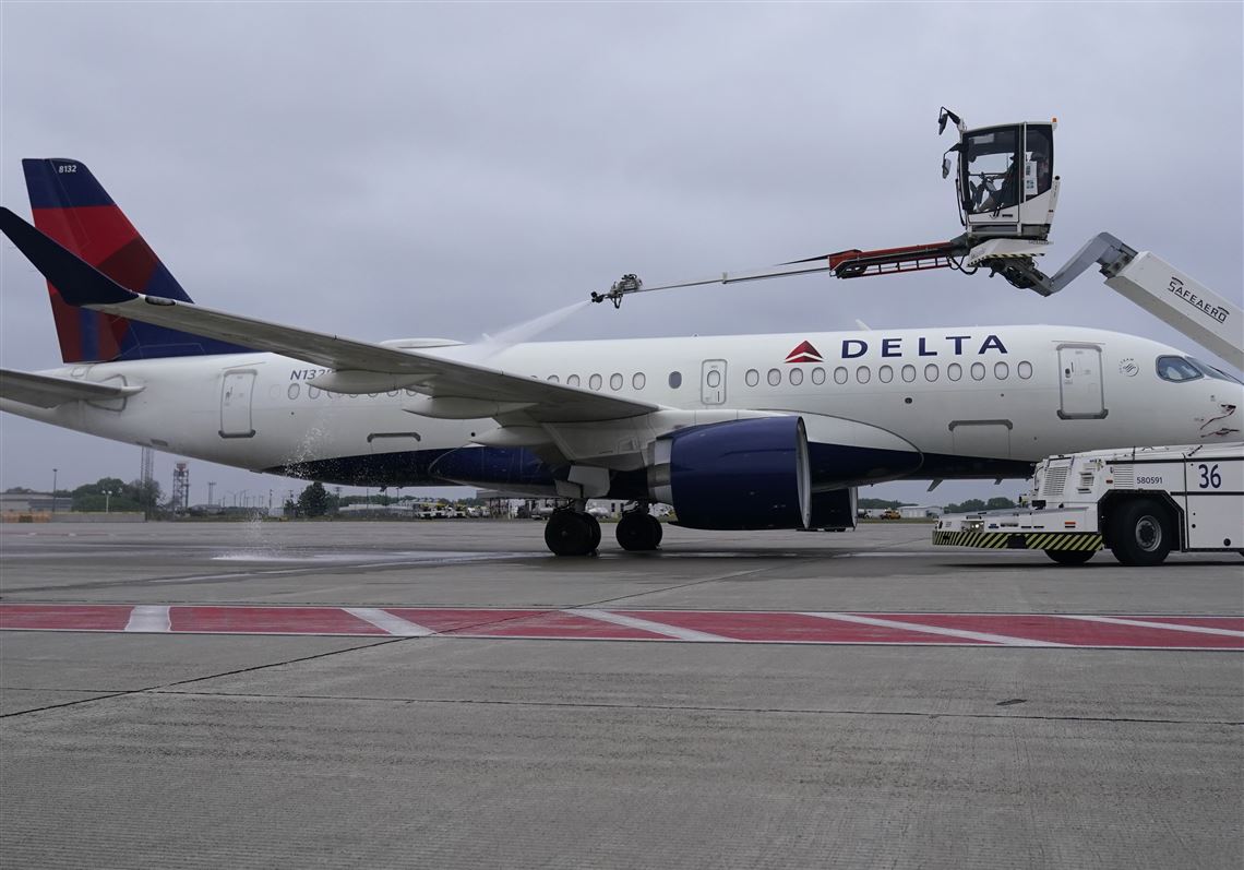 Delta flight 534 from LaGuardia to Dallas diverts to Pittsburgh