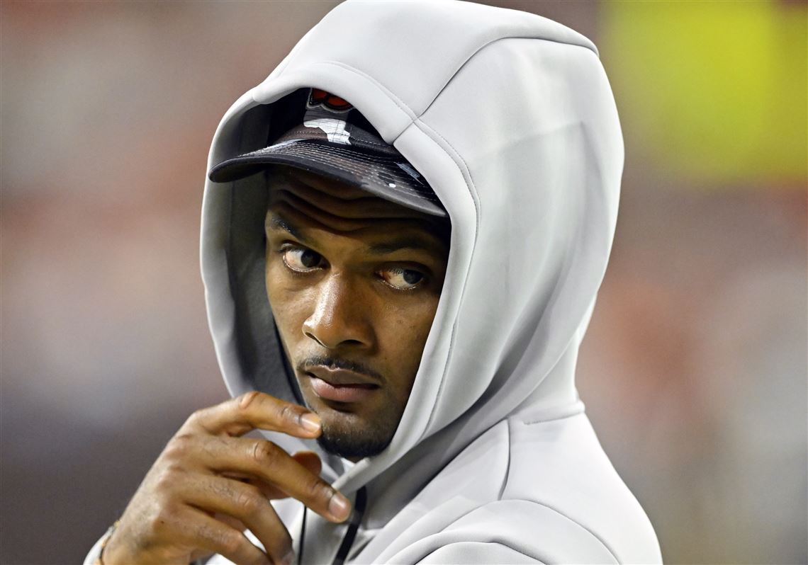 Deshaun Watson: Star quarterback to accept trade to Browns on $230