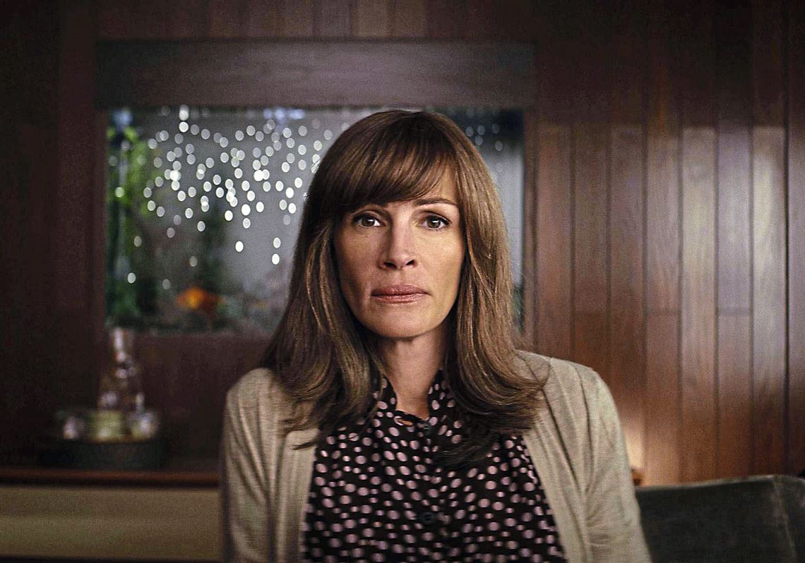 Tuned In: Julia Roberts stars in Hitchcock-inspired 'Homecoming' |  Pittsburgh Post-Gazette