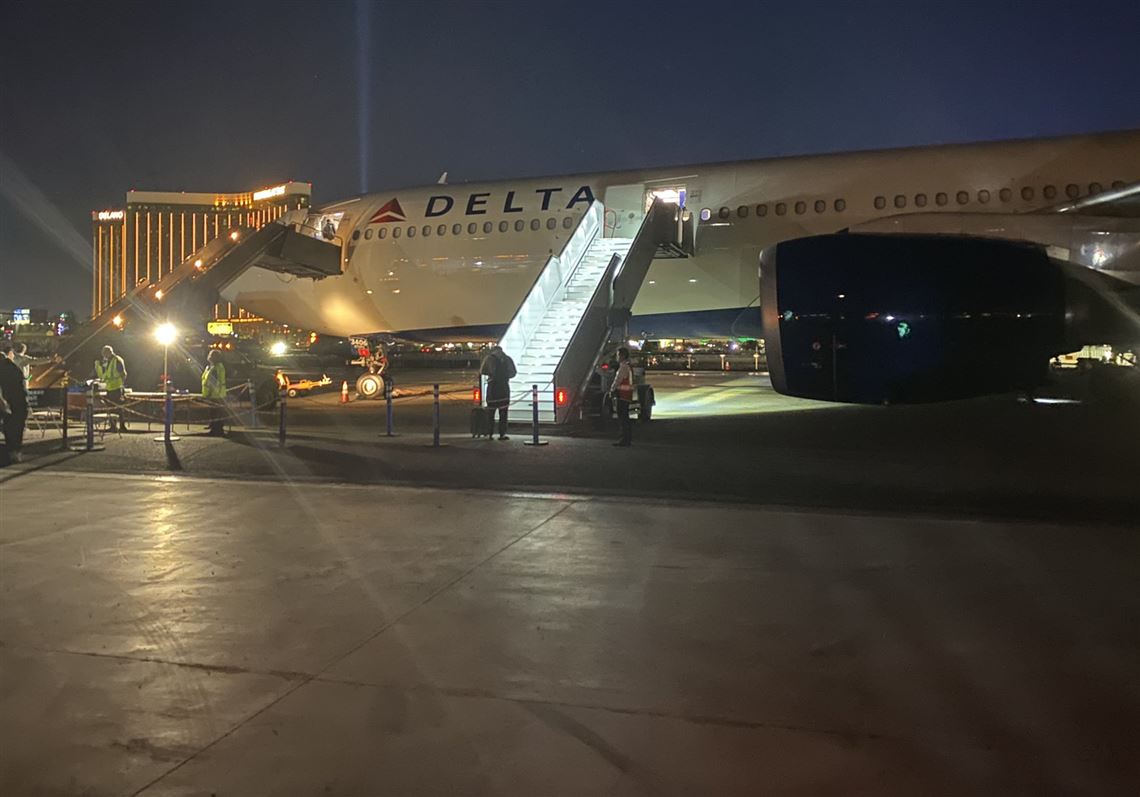 Steelers' team plane makes emergency landing in Kansas City, no injuries  reported
