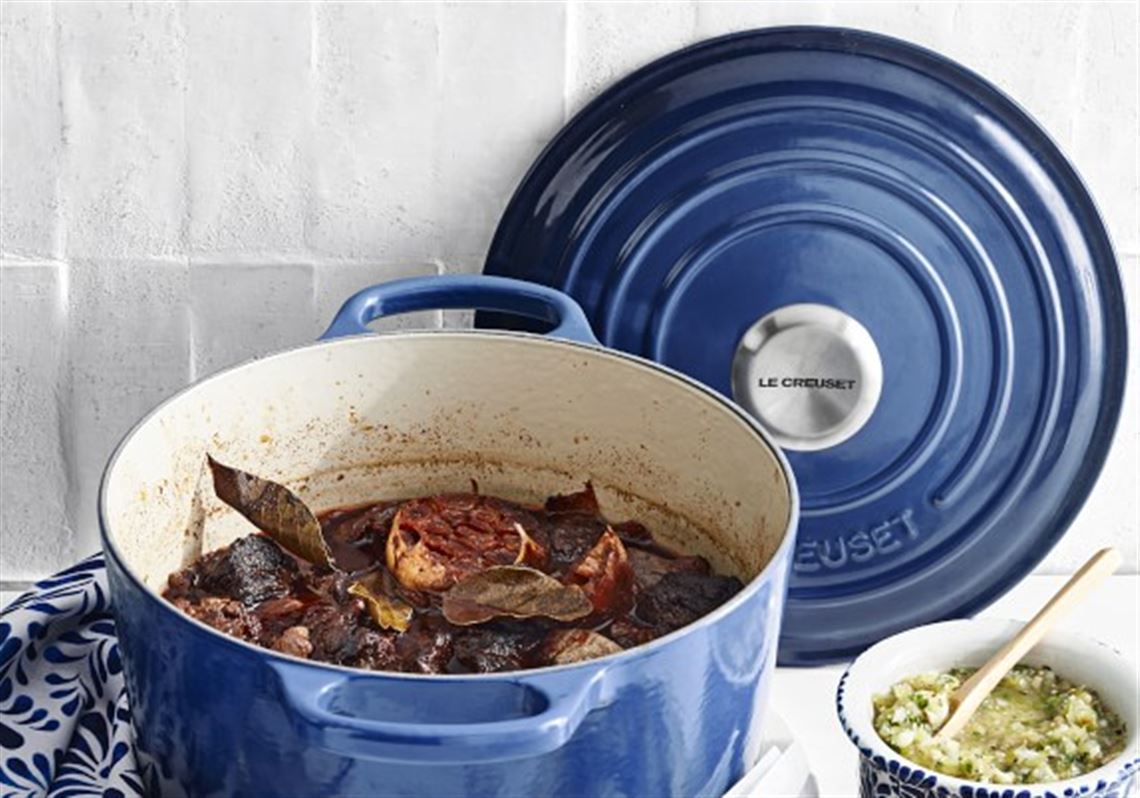 Electric Dutch Oven: A Must-Have for Foodies This Christmas