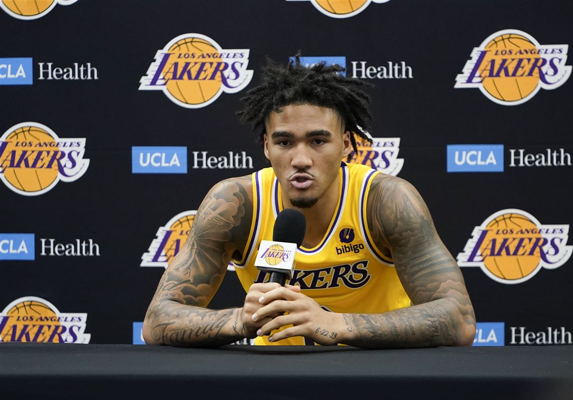 Lakers Ride New Starting Group to Big Win Over Suns