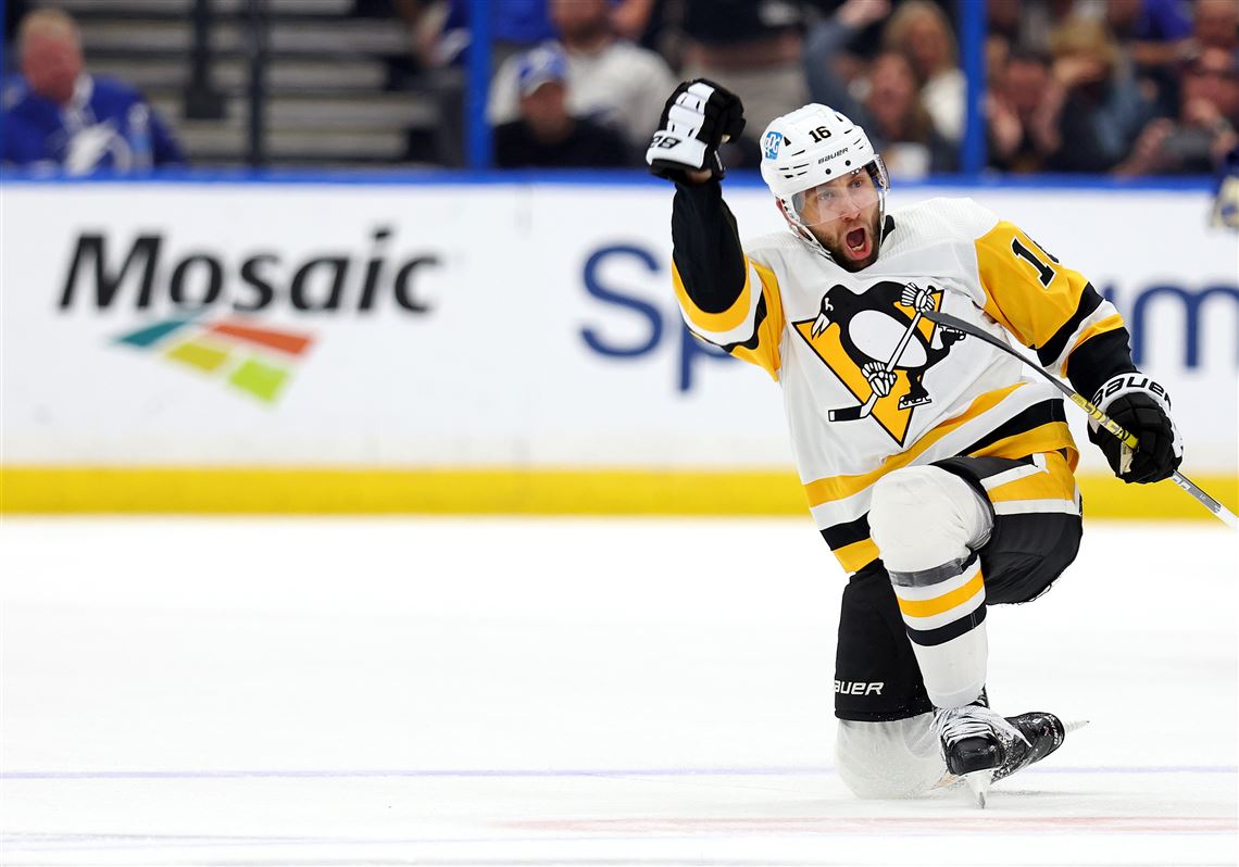 Penguins tune out NHL trade deadline noise to take a gutsy OT win in Tampa  | Pittsburgh Post-Gazette