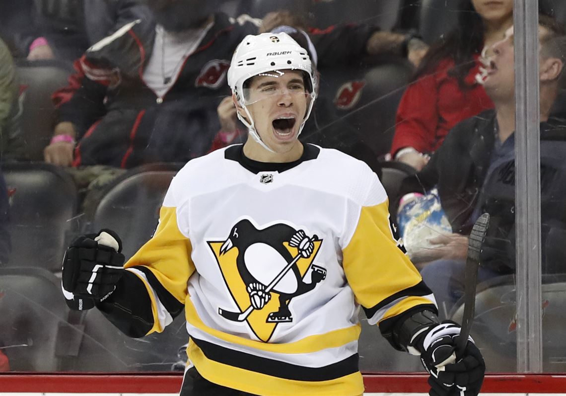 Penguins on pause: Evan Rodrigues 