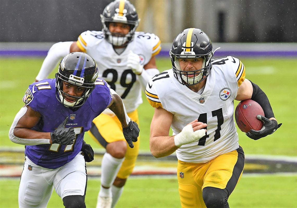 Steelers' Watt no longer plays second fiddle to big brother