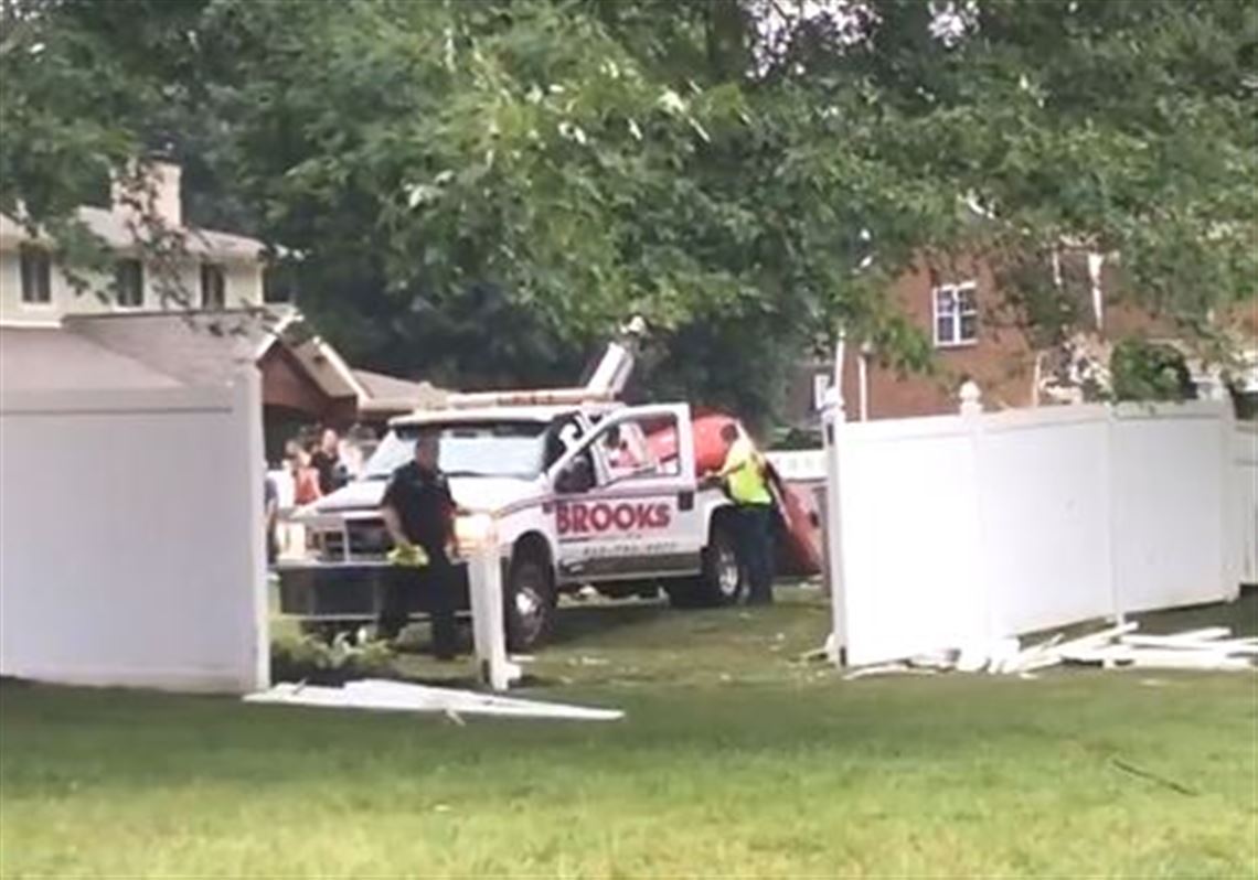 Driver in Plum car-into-pool crash dies