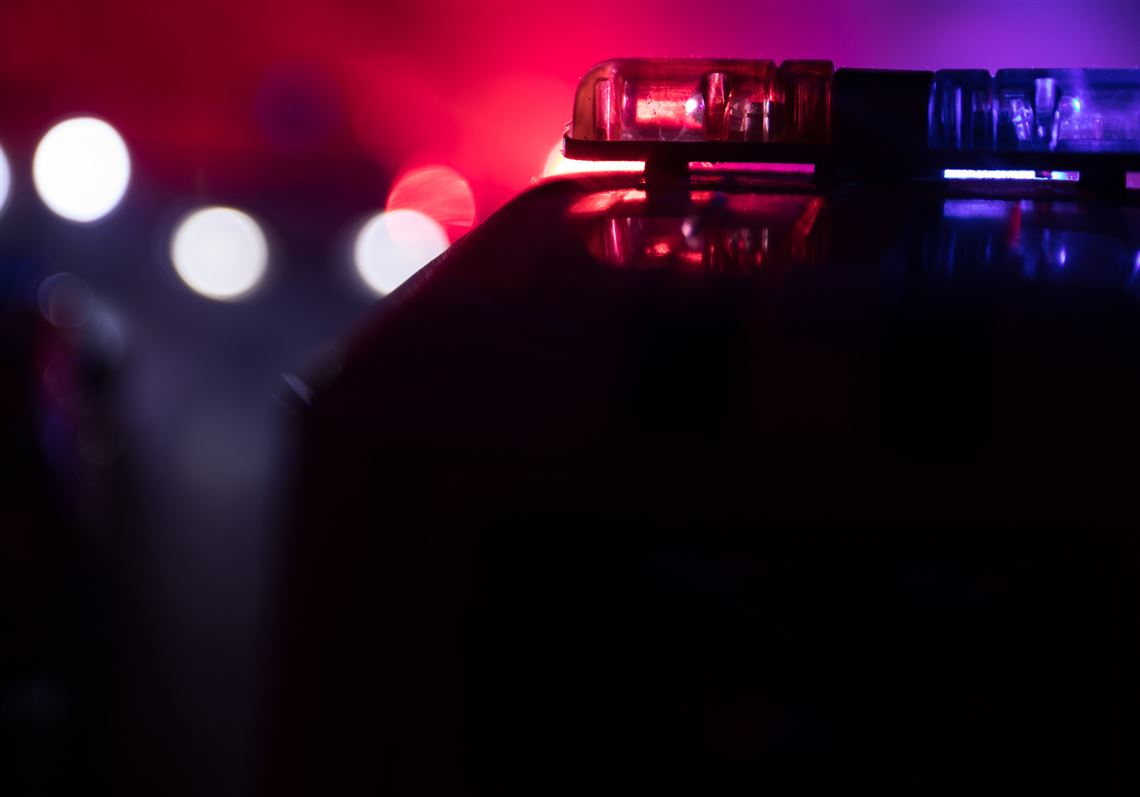 Pittsburgh police: Teenager arrives at hospital with gunshot wound