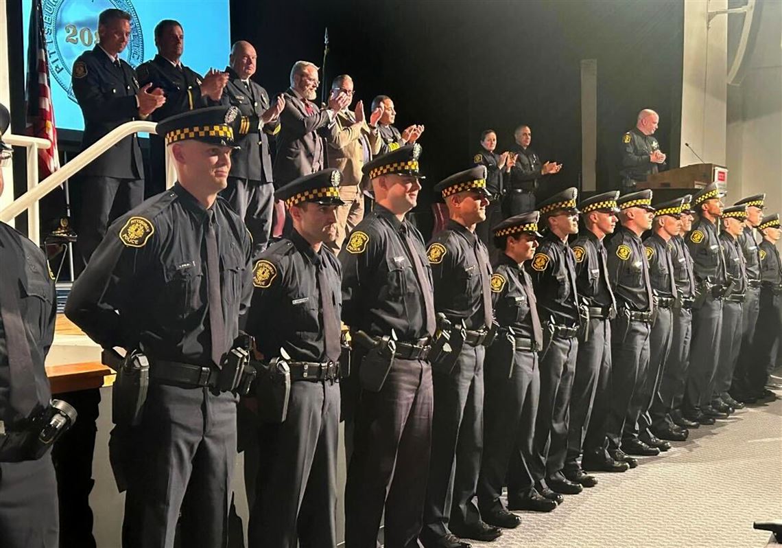 15 Pittsburgh police recruits graduate to become officers | Pittsburgh ...