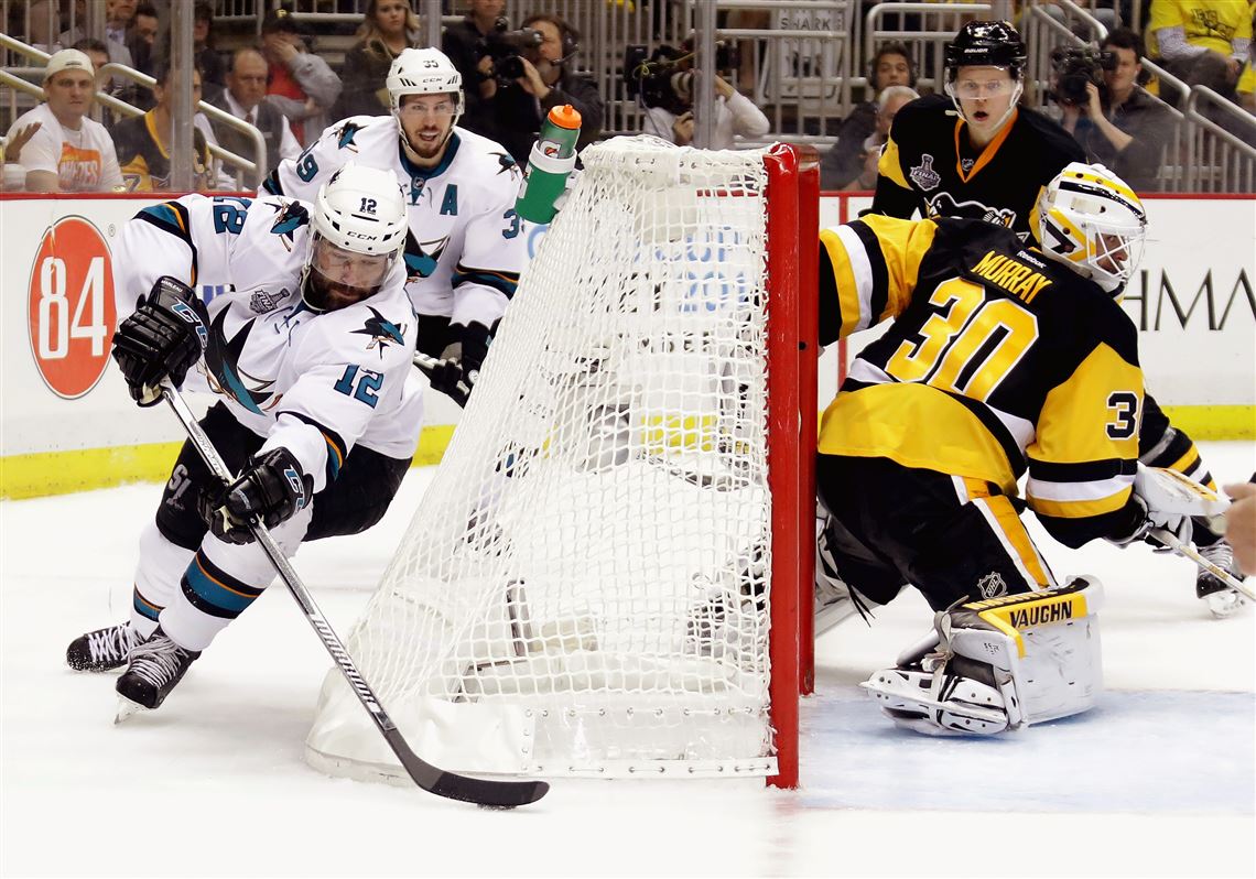 Sharks send Patrick Marleau to Penguins for shot at 1st Stanley