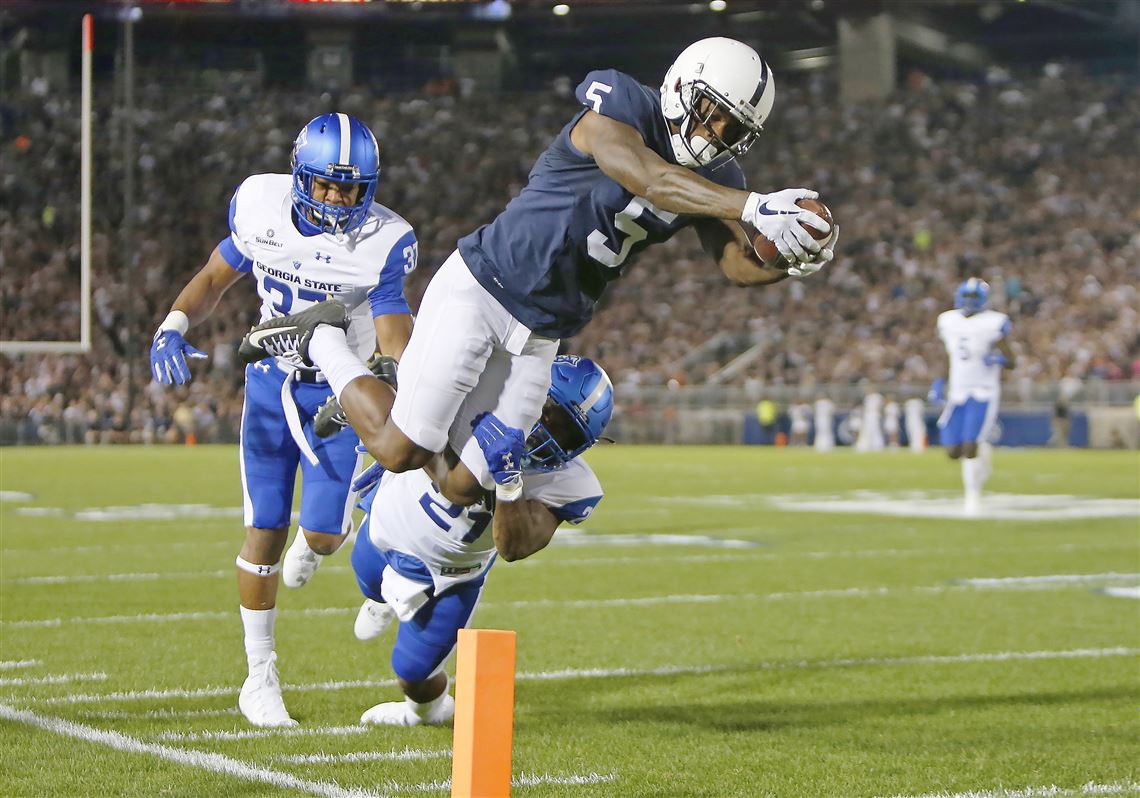 Saquon Barkley dives for a touchdown