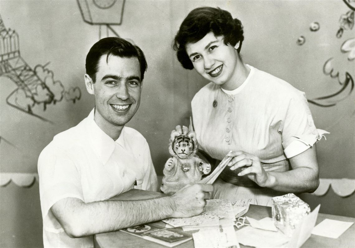 Live and lively, early days of 'Mister Rogers' Neighborhood' began with a  'Corner' | Pittsburgh Post-Gazette
