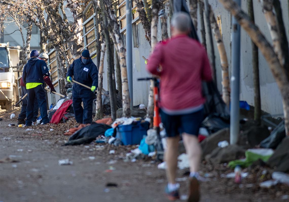 Pittsburgh begins clearing homeless camp along Allegheny River