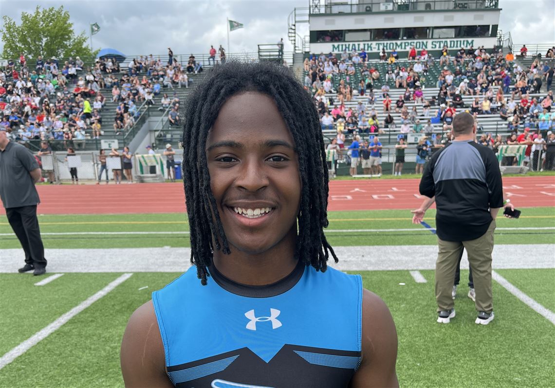 Prep Talk: Woodland Hills' 5-foot-5 Scoop Smith is a little guy with big heart