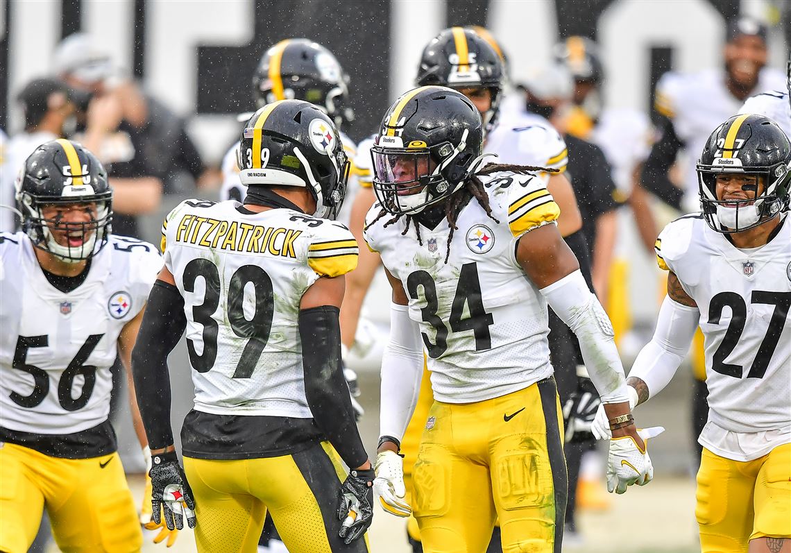 Pittsburgh Steelers defensive back Terrel Edmunds puts his helmet