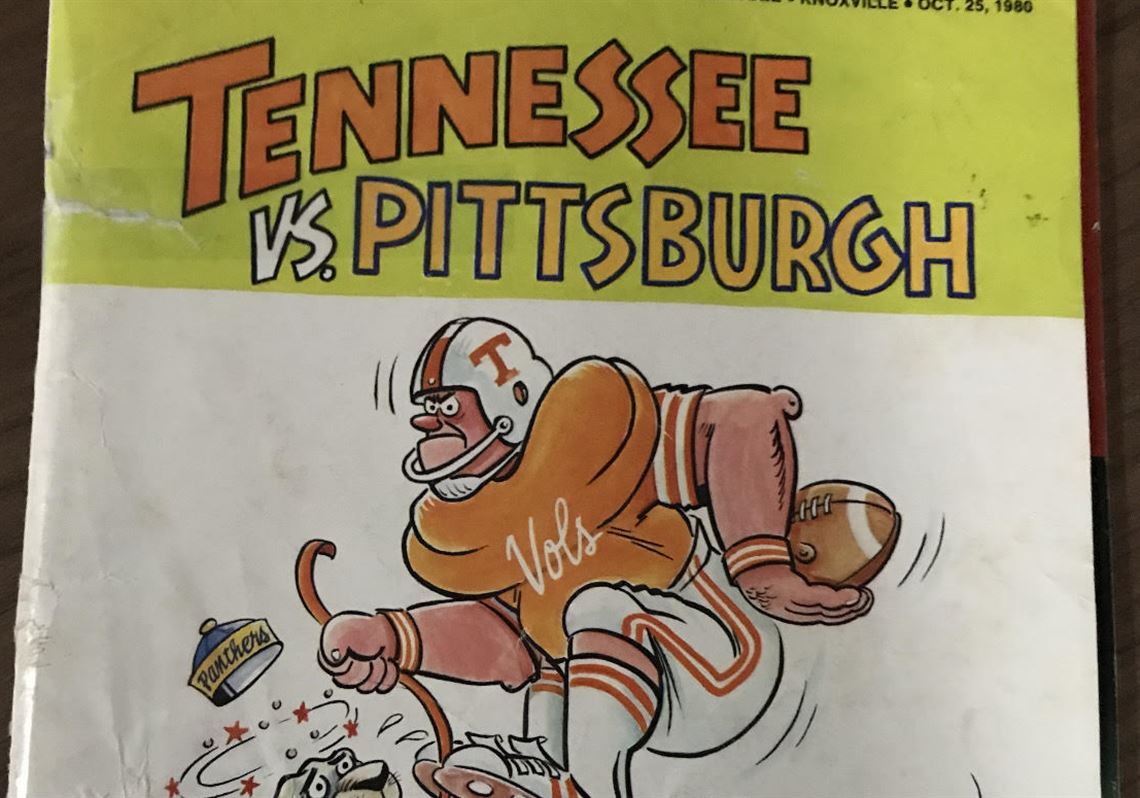Pitt Panthers NCAA Tennessee Vols Johnny Majors Classic T-Shirt