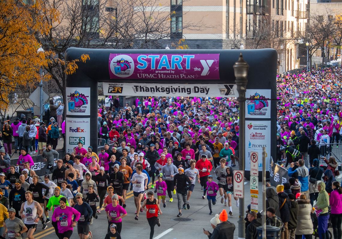 At 2023’s YMCA Turkey Trot, Pittsburgh locals and visitors alike ran for a cause Pittsburgh