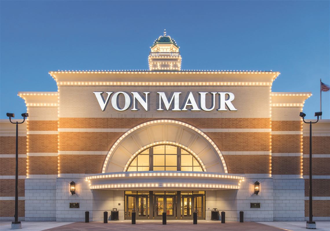 Jim von Maur, left, president of Von Maur department stores