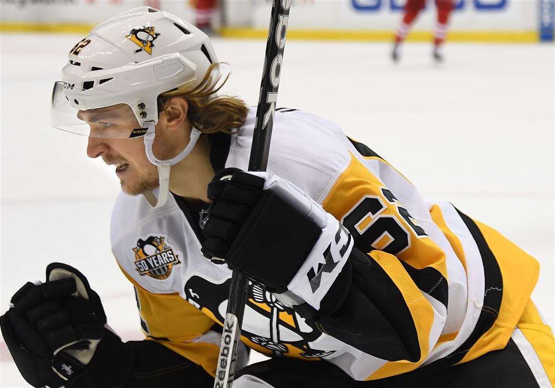 Former Penguins winger Carl Hagelin retires from the NHL because
