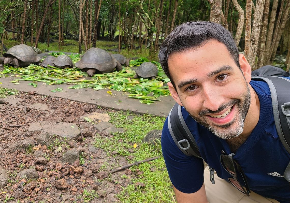 The Galapagos Islands: A History of Their Exploration - Joseph