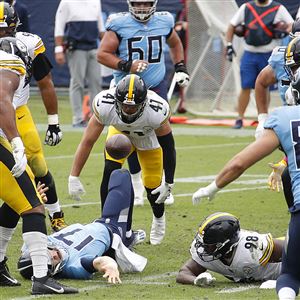 Pittsburgh Steelers' Chase Claypool (11), James Washington (13) and Kevin  Dotson (69) leave the field after an NFL football game against the  Tennessee Titans Sunday, Oct. 25, 2020, in Nashville, Tenn. The