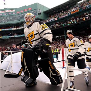 Winter Classic: Penguins allow pair of third-period goals in loss