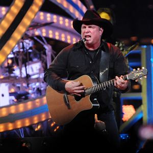 Country music legend Garth Brooks at Spring Training with the Pirates in  Bradenton