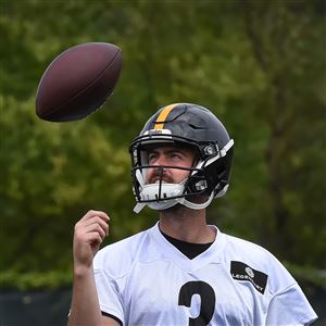 Pittsburgh Steelers will continue to wear their 1934 throwbacks