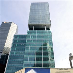 The Residences at Three PNC Plaza has upscale condominiums located on floors 14-23 of the tower.