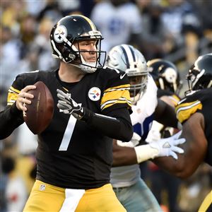 Ben Roethlisberger, at Penguins game, causes social media stir