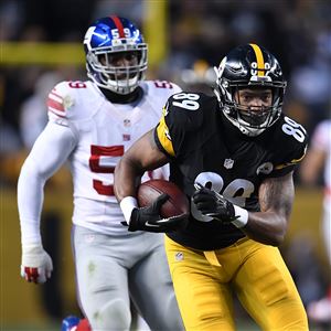 Steelers improve to 7-5 with 24-14 win against Giants