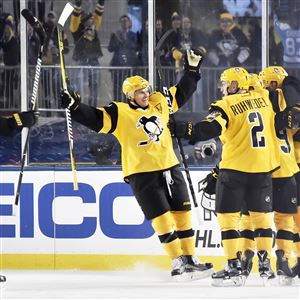 February 25, 2017 Pittsburgh Penguins Stadium Series Second Period