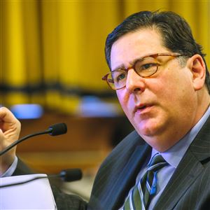 Mayor Bill Peduto speaks to a panel before they interviewed finalists for a financial and legal advisory team for the PWSA.  